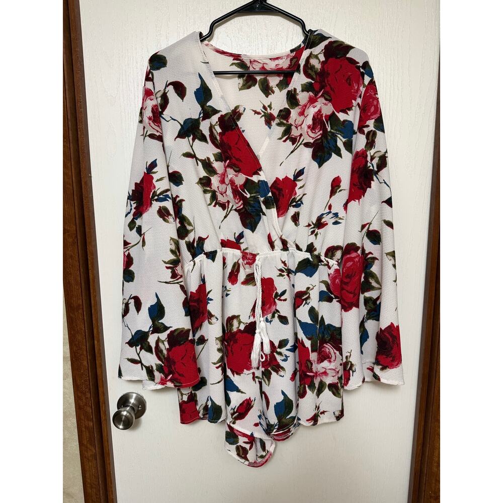Boutique Floral Print Wrap Bell Sleeve Romper Size XL